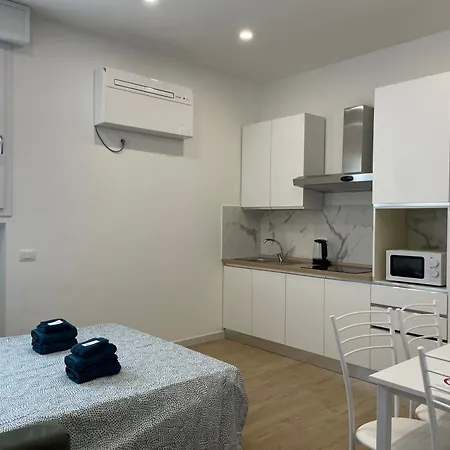 Family Domus Via Latina Feriehus *