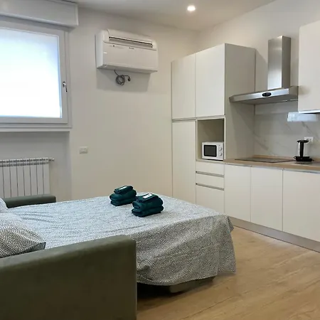 Family Domus Via Latina Feriehus